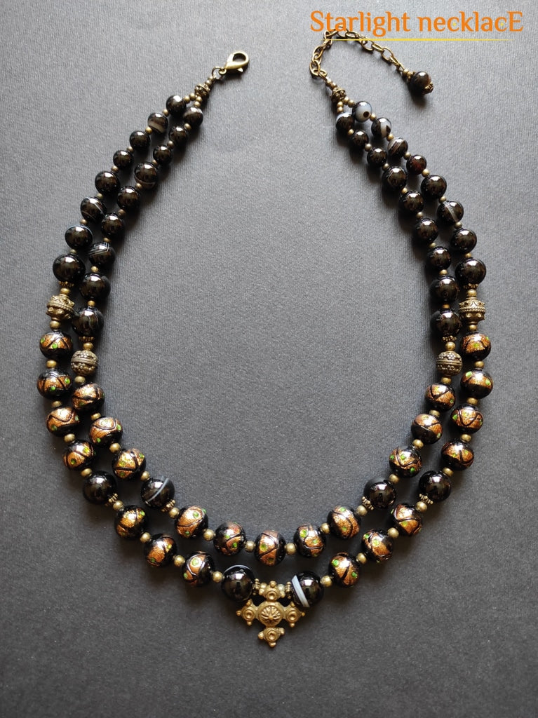 Necklace Zgarda Velvet From Glass Beads And Agate